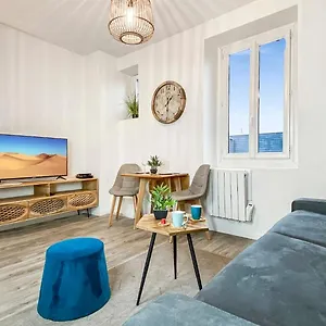 Homey Titi - Hyper-centre - Proche Gare Et Tram - Lit Convertible - Wifi Gratuit Appartement Annemasse